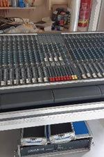 MIXER SOUNDCRAFT 32 CH + CASE