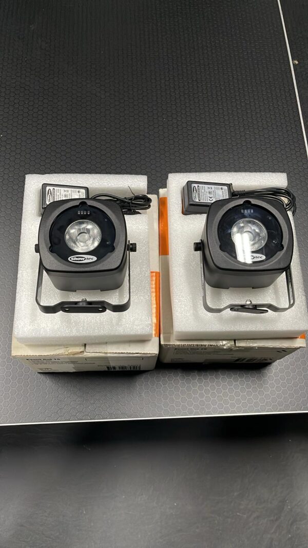 LOTTO FARI A BATTERIA SHOWTECH E BEAM-Z - immagine 17