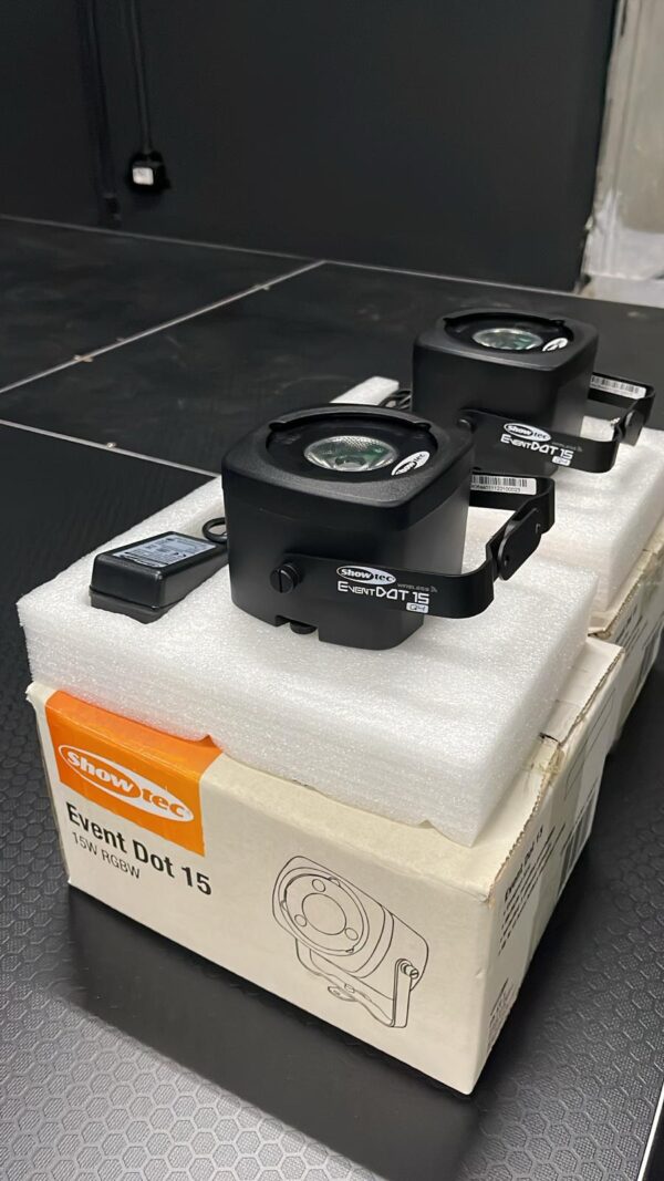 LOTTO FARI A BATTERIA SHOWTECH E BEAM-Z - immagine 16