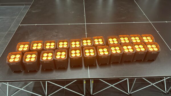 LOTTO FARI A BATTERIA SHOWTECH E BEAM-Z - immagine 12