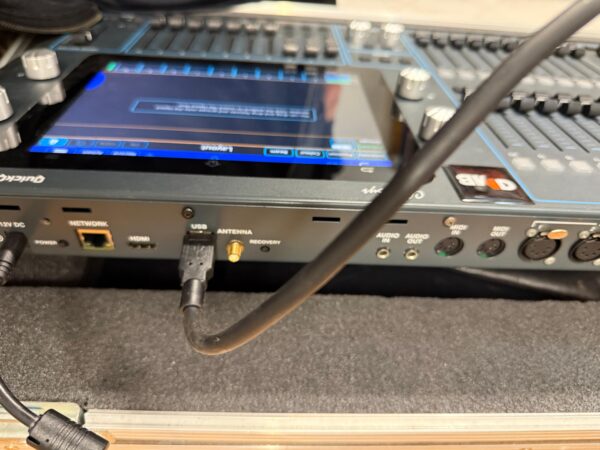 ChamSys QUICK Q30 MIXER LUCI + CASE - immagine 2