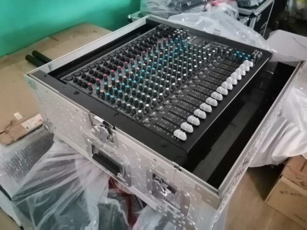 Mixer Marca Montarbo Mod. Mb R16 FX