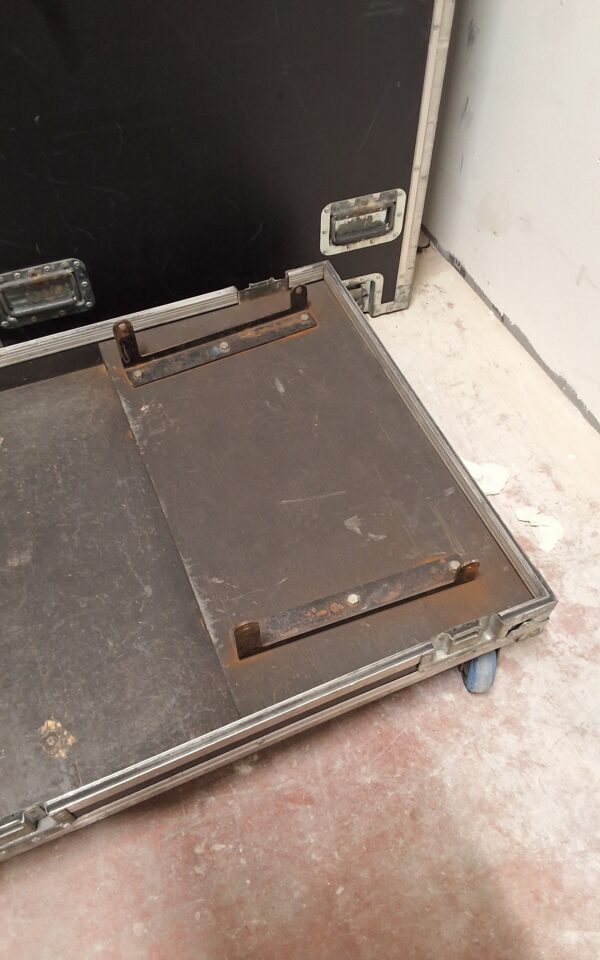 BAULE CON RUOTE PER 4 DVA T8 - immagine 2