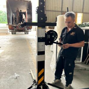 Elevatore telescopico LS-12 – Prestazioni elevate per professionisti esigenti