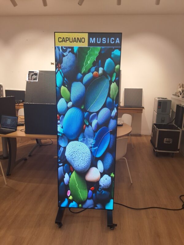 3 TOTEM LED + CASE TRIPLO